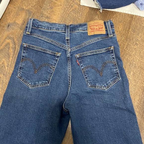 LEVI’S HIGH RIBCAGE STRAIGHT BUTTON FLY HIGH WAISTED JEANS ICONIC 5POCKET STYLE - Picture 13 of 15